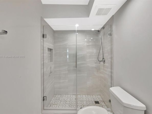 800 SE 20th Ave 303, Deerfield Beach FL 33441