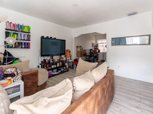 1737-1739 NW 47th Ter, Miami FL 33142