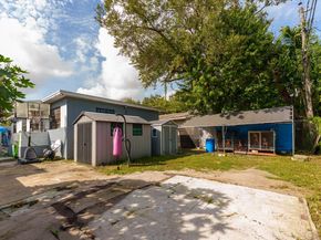 1737-1739 NW 47th Ter, Miami FL 33142