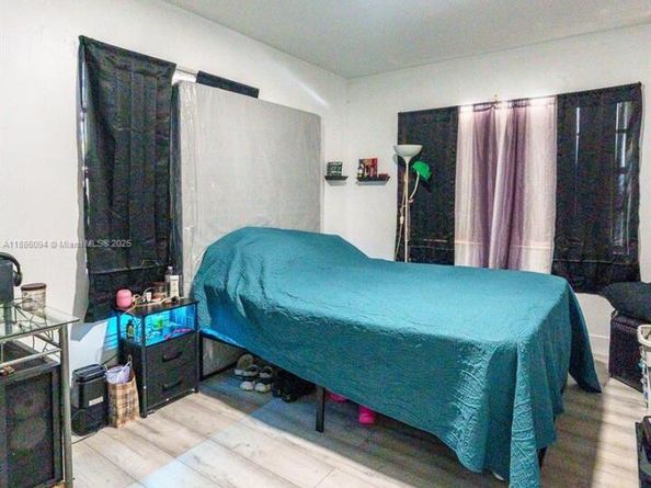 1737-1739 NW 47th Ter, Miami FL 33142