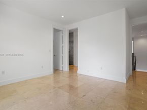 2784 SW 34th Ave, Miami FL 33133