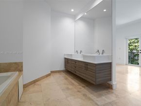 2784 SW 34th Ave, Miami FL 33133