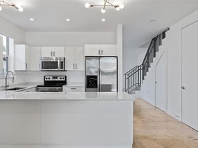 2784 SW 34th Ave, Miami FL 33133