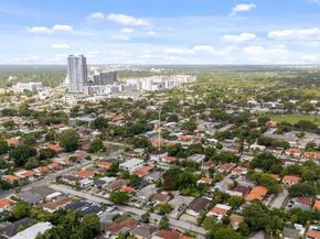 2784 SW 34th Ave, Miami FL 33133