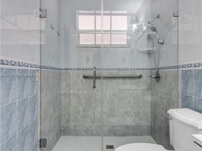 380 E 56th St, Hialeah FL 33013