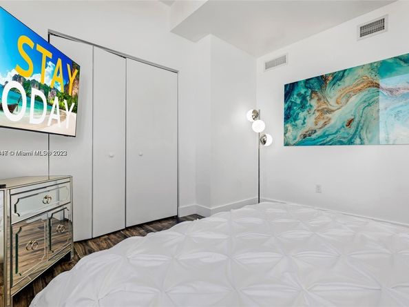 2600 E Hallandale Beach Blvd T3302, Hallandale Beach FL 33009