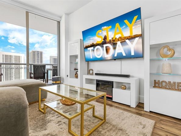 2600 E Hallandale Beach Blvd T3302, Hallandale Beach FL 33009