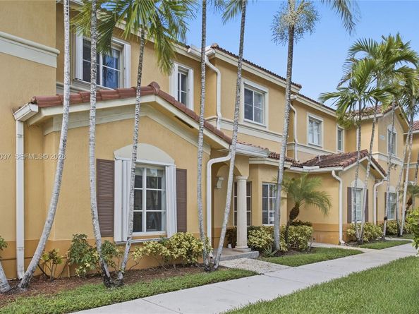 10863 NW 83rd 2, Doral FL 33178