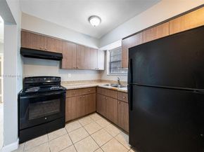 2410 NW 170th Ter, Miami Gardens FL 33056