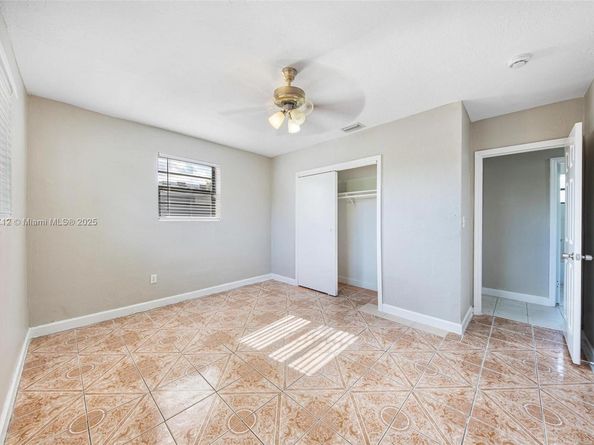2410 NW 170th Ter, Miami Gardens FL 33056