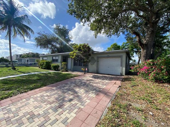 2410 NW 170th Ter, Miami Gardens FL 33056