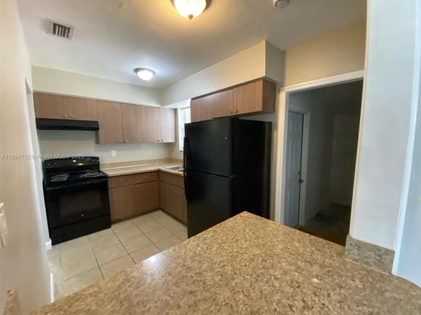 2410 NW 170th Ter, Miami Gardens FL 33056