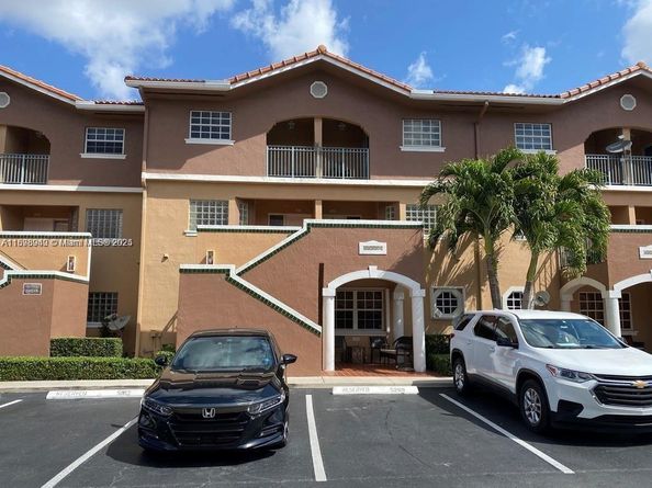 10030 Hammocks Blvd 2033, Miami FL 33196