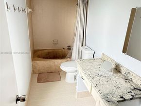 2206 S Cypress Bend Dr 508, Pompano Beach FL 33069