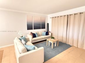 2206 S Cypress Bend Dr 508, Pompano Beach FL 33069