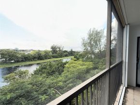 2206 S Cypress Bend Dr 508, Pompano Beach FL 33069