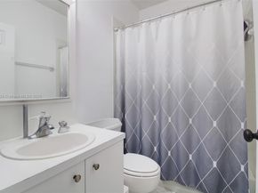 3330 NE 13th Cir Dr 11122, Homestead FL 33033