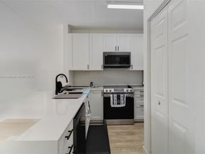 3330 NE 13th Cir Dr 11122, Homestead FL 33033