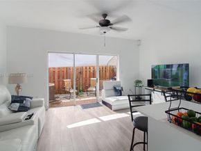 3330 NE 13th Cir Dr 11122, Homestead FL 33033