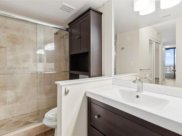 3300 NE 192nd St LP06, Aventura FL 33180