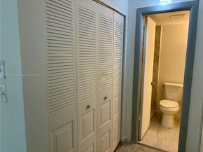 7310 NW 1st St 105, Margate FL 33063