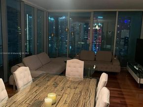 90 SW 3rd St 3504, Miami FL 33130