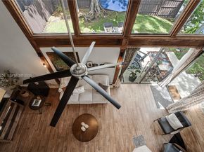 10101 Woodbury Ct, Pembroke Pines FL 33026