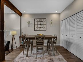 10101 Woodbury Ct, Pembroke Pines FL 33026