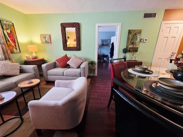 6260 NE 18th Ave 823, Fort Lauderdale FL 33334