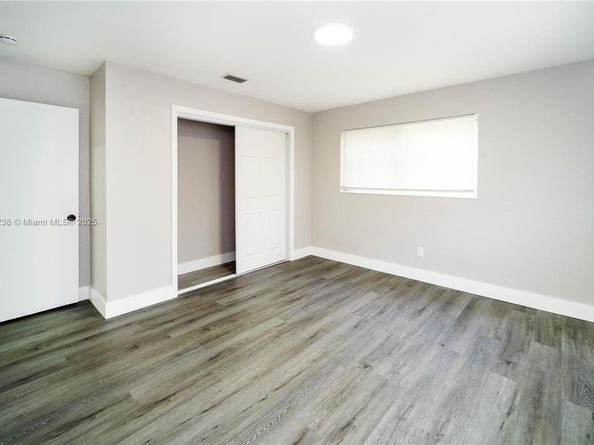 6990 SW 28th St, Miramar FL 33023