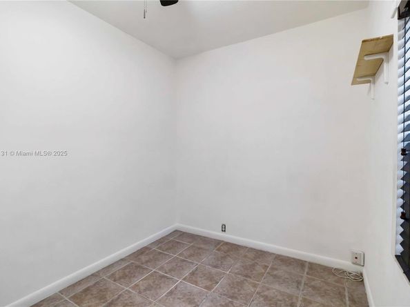 5740 Lincoln St, Hollywood FL 33021