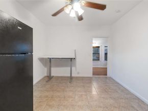 5740 Lincoln St, Hollywood FL 33021