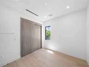 280 NW 47th St, Miami FL 33127