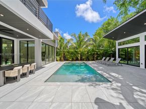 280 NW 47th St, Miami FL 33127
