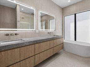 280 NW 47th St, Miami FL 33127