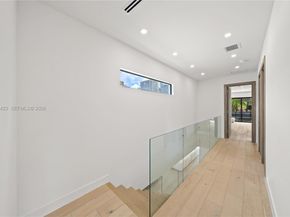 280 NW 47th St, Miami FL 33127
