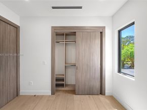 280 NW 47th St, Miami FL 33127