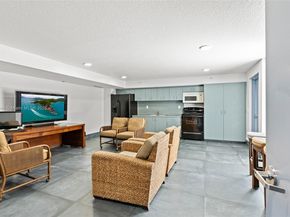 7600 Collins Ave 1208, Miami Beach FL 33141
