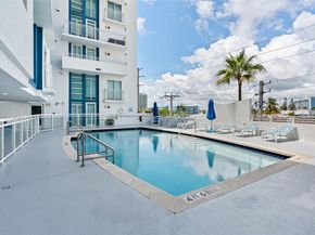 7600 Collins Ave 1208, Miami Beach FL 33141