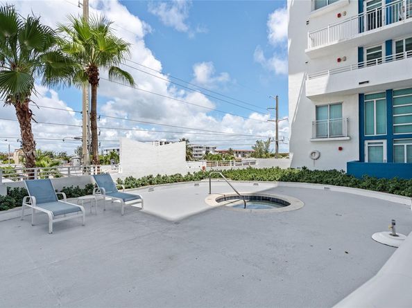 7600 Collins Ave 1208, Miami Beach FL 33141