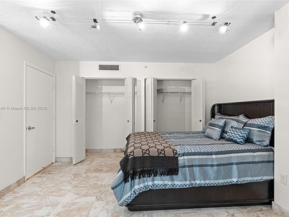 7600 Collins Ave 1208, Miami Beach FL 33141