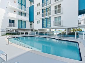 7600 Collins Ave 1208, Miami Beach FL 33141