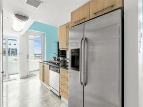 7600 Collins Ave 1208, Miami Beach FL 33141