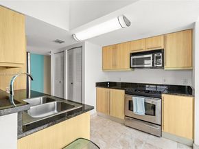 7600 Collins Ave 1208, Miami Beach FL 33141