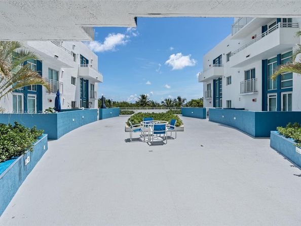 7600 Collins Ave 1208, Miami Beach FL 33141