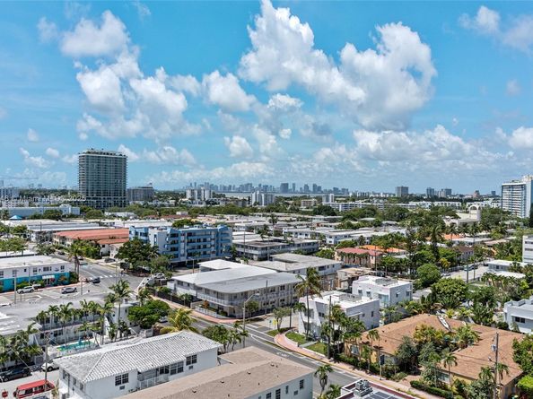 7600 Collins Ave 1208, Miami Beach FL 33141