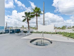 7600 Collins Ave 1208, Miami Beach FL 33141