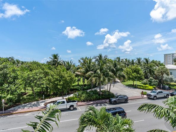 7600 Collins Ave 1208, Miami Beach FL 33141