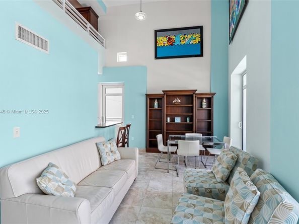 7600 Collins Ave 1208, Miami Beach FL 33141