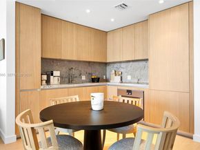 500 Alton Rd 2004, Miami Beach FL 33139